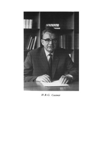 فیزیک در ساخت. Essays on Developments در فیزیک قرن بیست و یکم