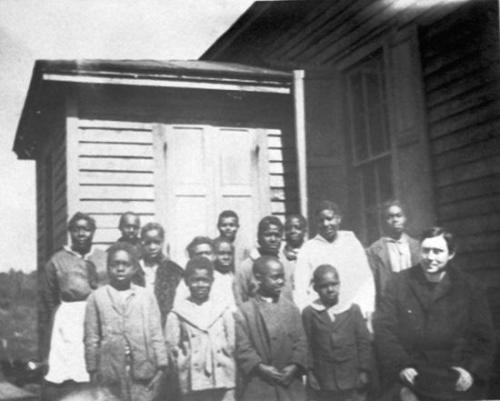 آخرین جنگ صلیبی پاپ: چگونه یک یزوئیت آمریکایی به کمپ پاپ پیوس XI کمک کرد تا هیتلر را متوقف کند