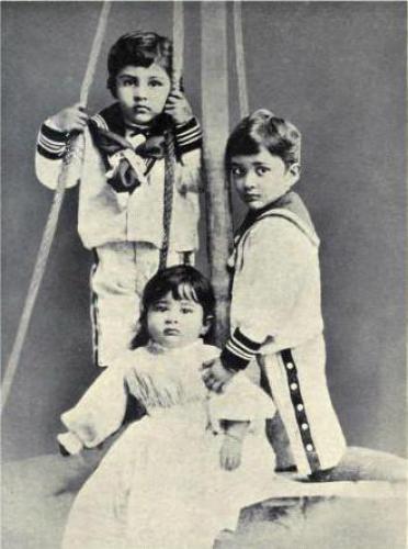 ﻿زندگینامه یک شاهزاده خانم هندی: خاطرات ماهارانی سانیتی دیوی از کوچ بهار