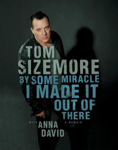 ﻿توسط برخی از معجزه I Made It Out of There: A Memoir