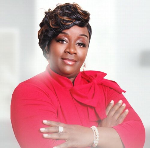 ﻿تحت آزار و اذیت قرار گرفت اما رها نشد