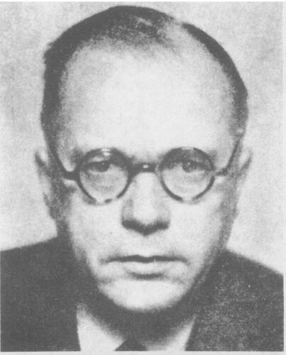 ﻿آدولف هیتلر: بیوگرافی قطعی