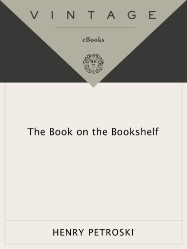 کتاب در قفسه کتاب