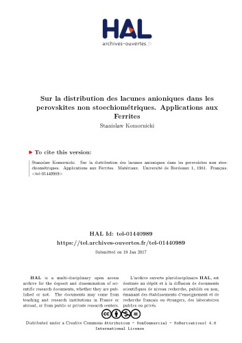 Sur la distribution des lacunes anioniques dans les perovskites non stoechiométriques. Applications aux Ferrites