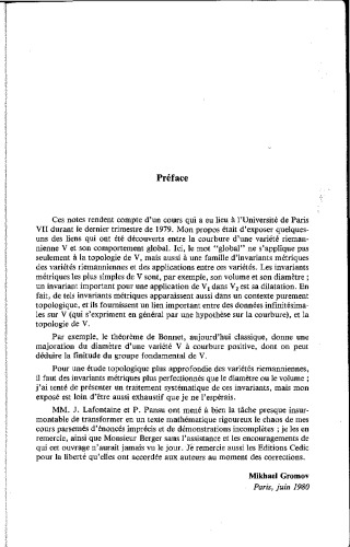 Structures métriques pour les variétés riemanniennes