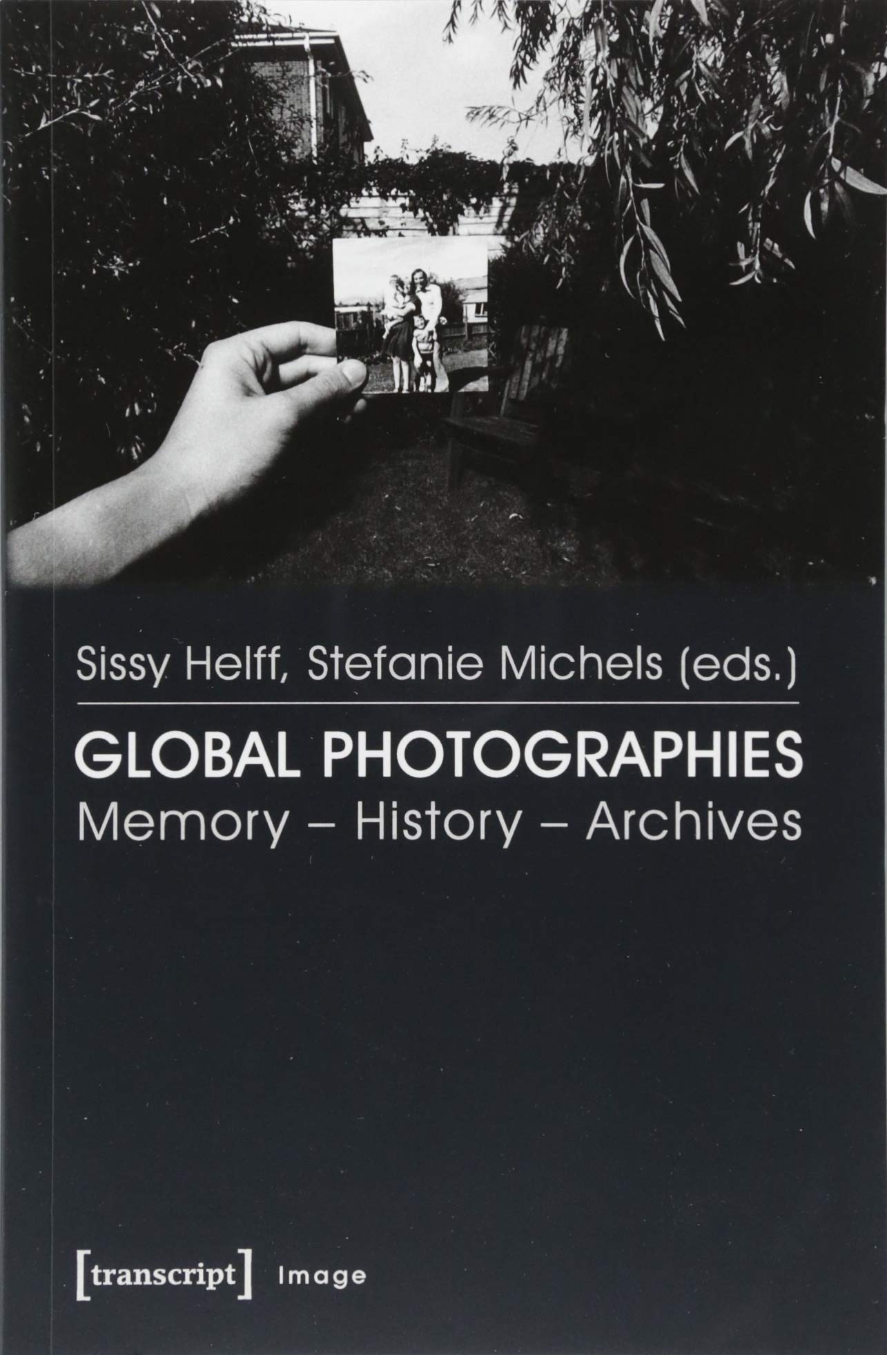 Global Photographies: Memory - History - Archives (Image, 76)
