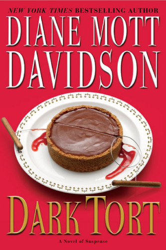 Dark Tort (Goldy Culinary Mysteries, Book 13)