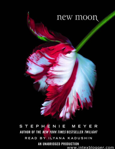 New Moon (The Twilight Saga, Book 2)